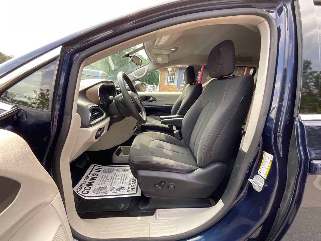2018 Chrysler Pacifica Image 13
