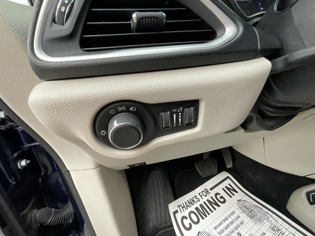 2018 Chrysler Pacifica Image 40