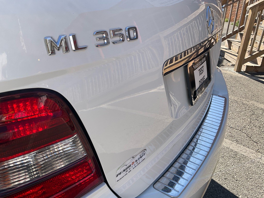 2010 Mercedes-Benz M-Class Image 9