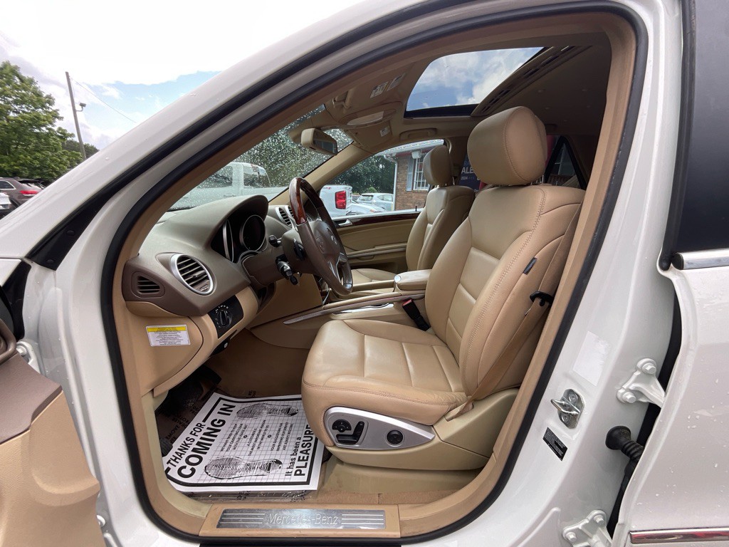 2010 Mercedes-Benz M-Class Image 13