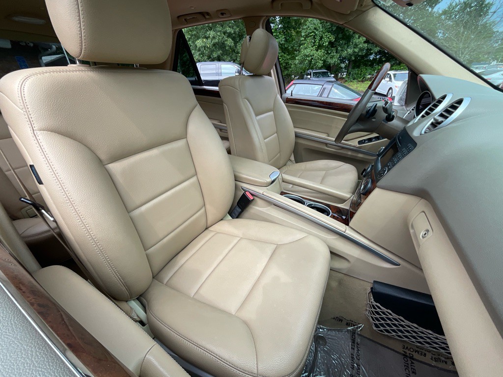 2010 Mercedes-Benz M-Class Image 18