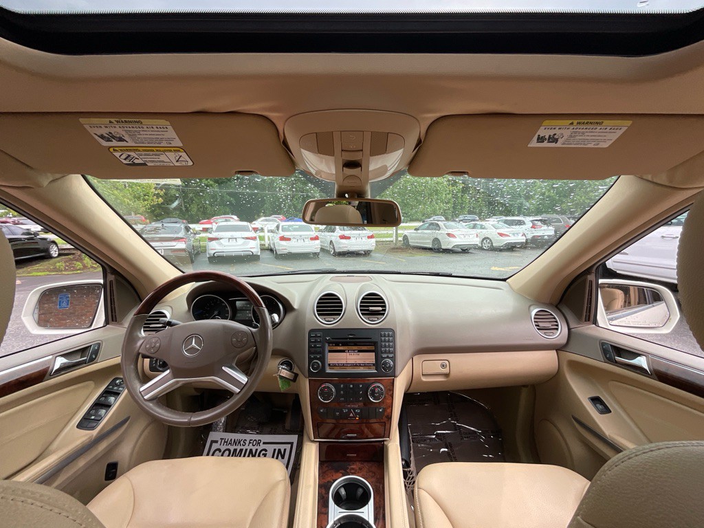2010 Mercedes-Benz M-Class Image 19