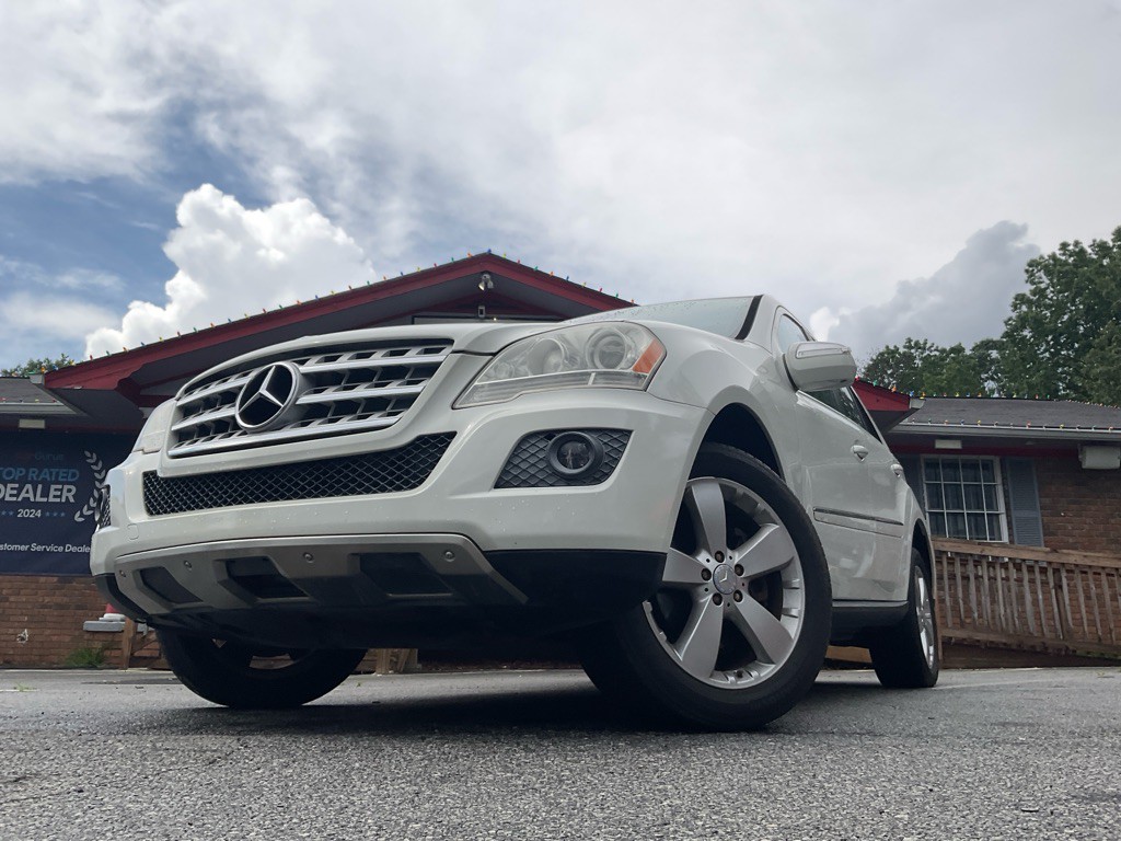 2010 Mercedes-Benz M-Class Image 46