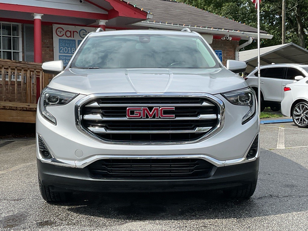2020 GMC Terrain Image 2