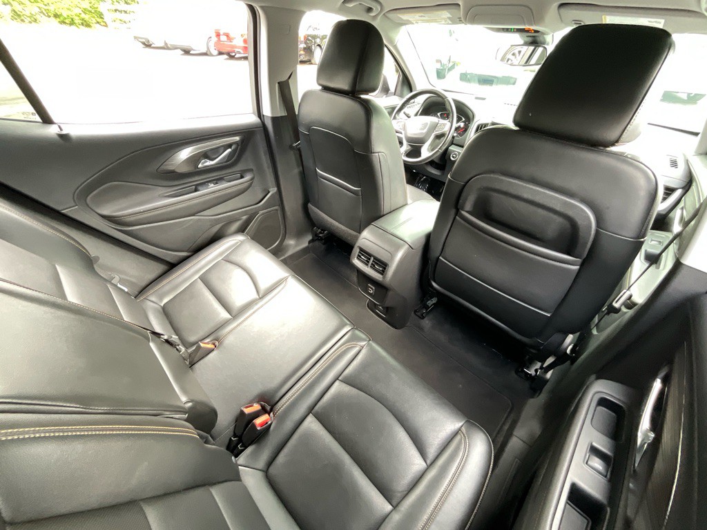 2020 GMC Terrain Image 32