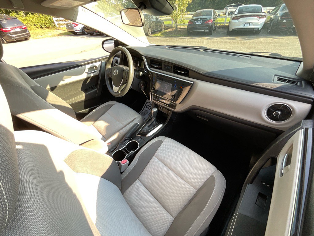 2019 Toyota Corolla Image 18