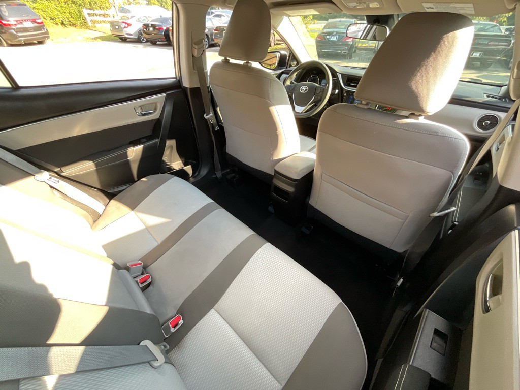 2019 Toyota Corolla Image 31