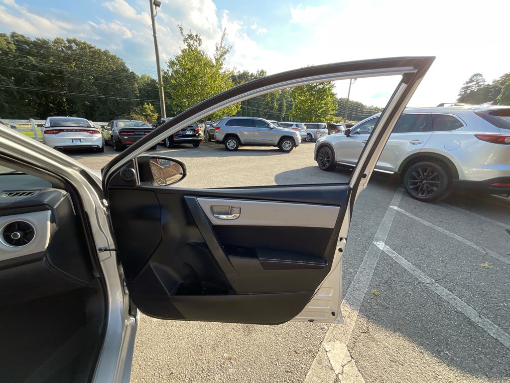 2019 Toyota Corolla Image 41