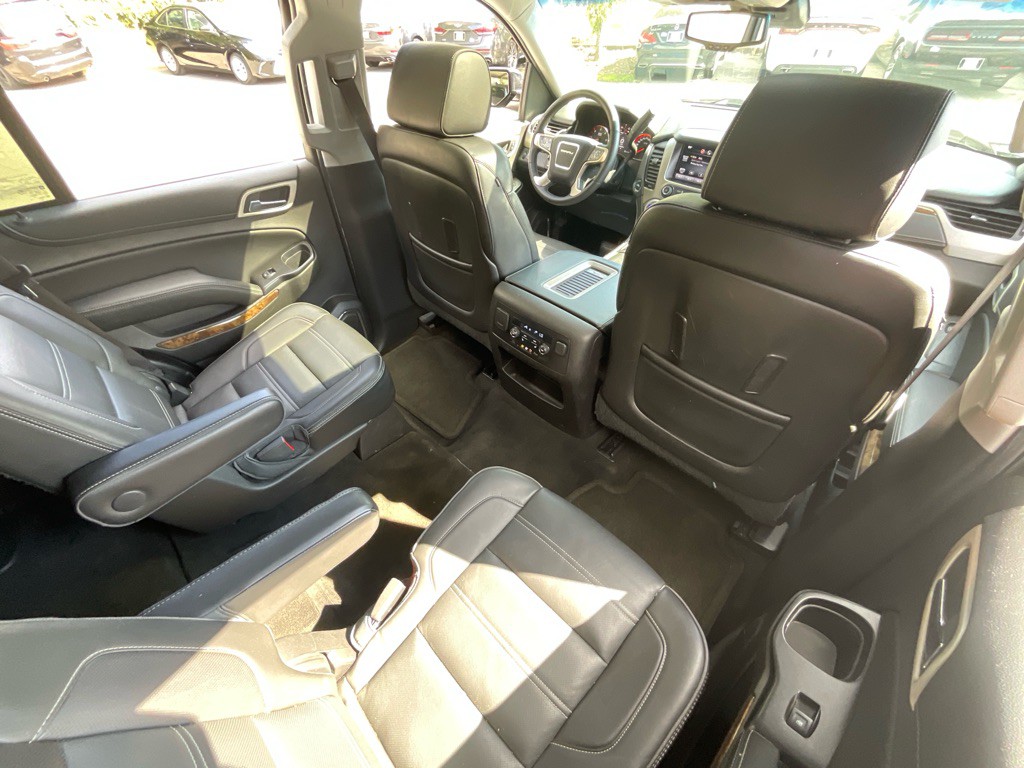 2015 GMC Yukon Image 32