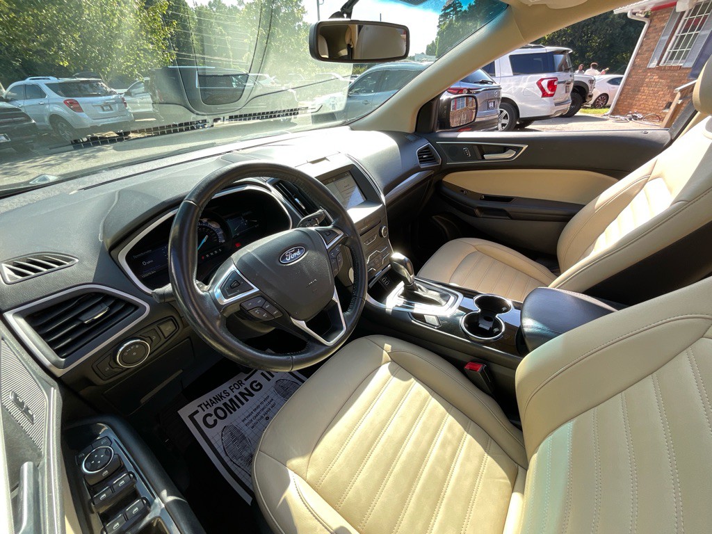 2018 Ford Edge Image 15