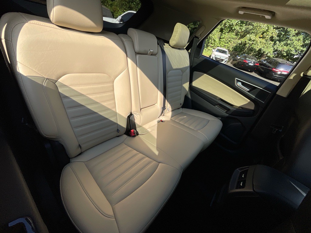 2018 Ford Edge Image 34