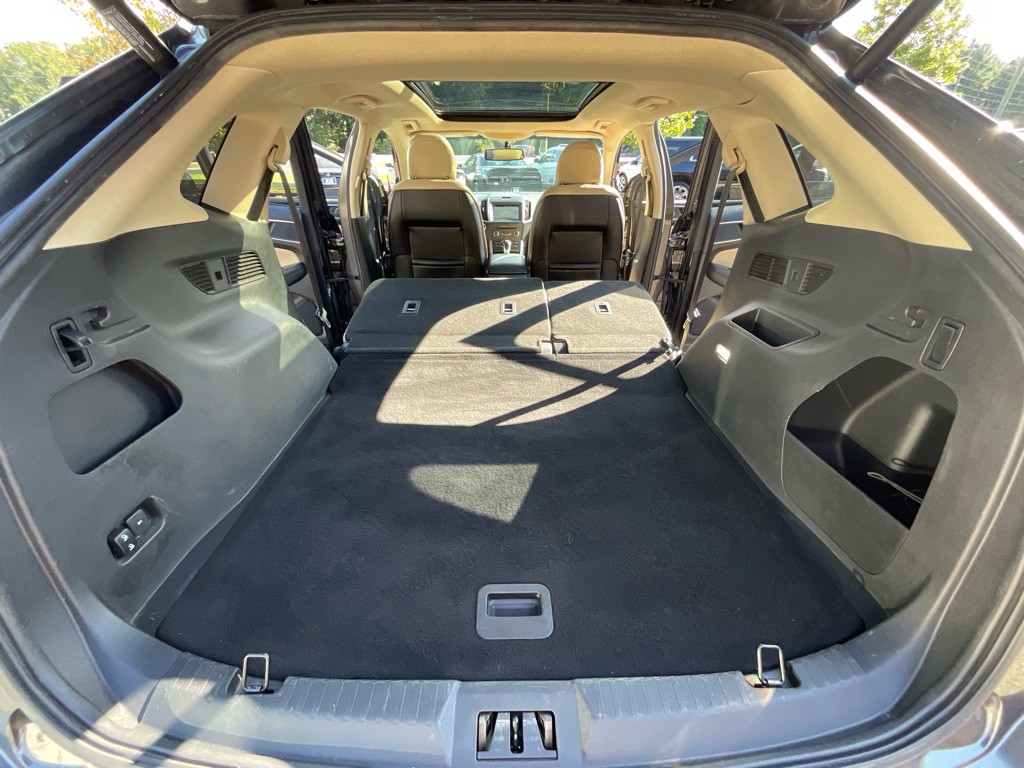 2018 Ford Edge Image 39