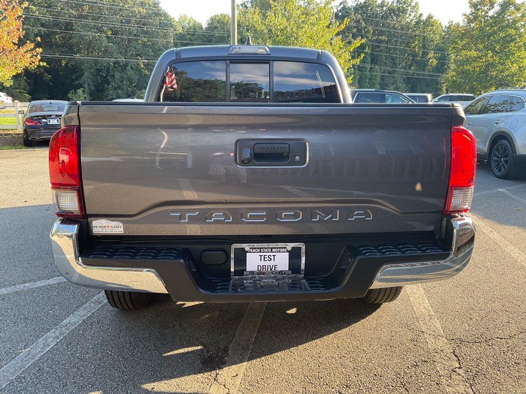 2020 Toyota Tacoma Image 6