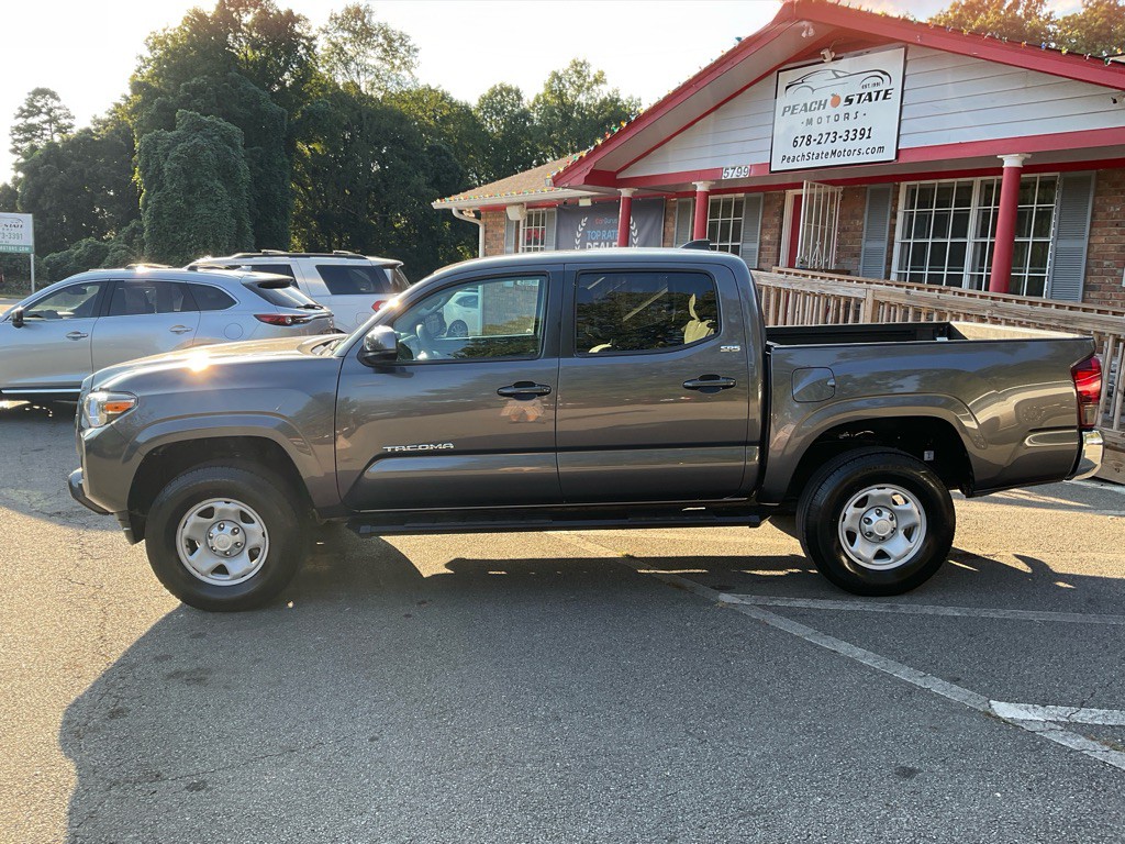 2020 Toyota Tacoma Image 8