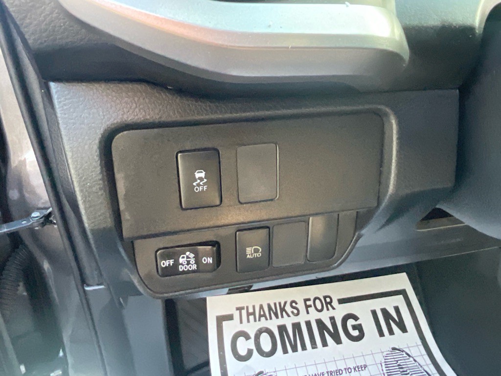 2020 Toyota Tacoma Image 40