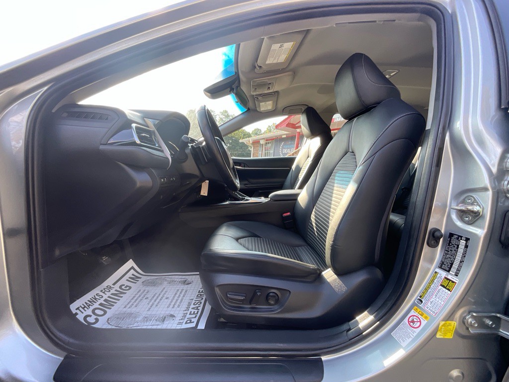 2018 Toyota Camry Image 13