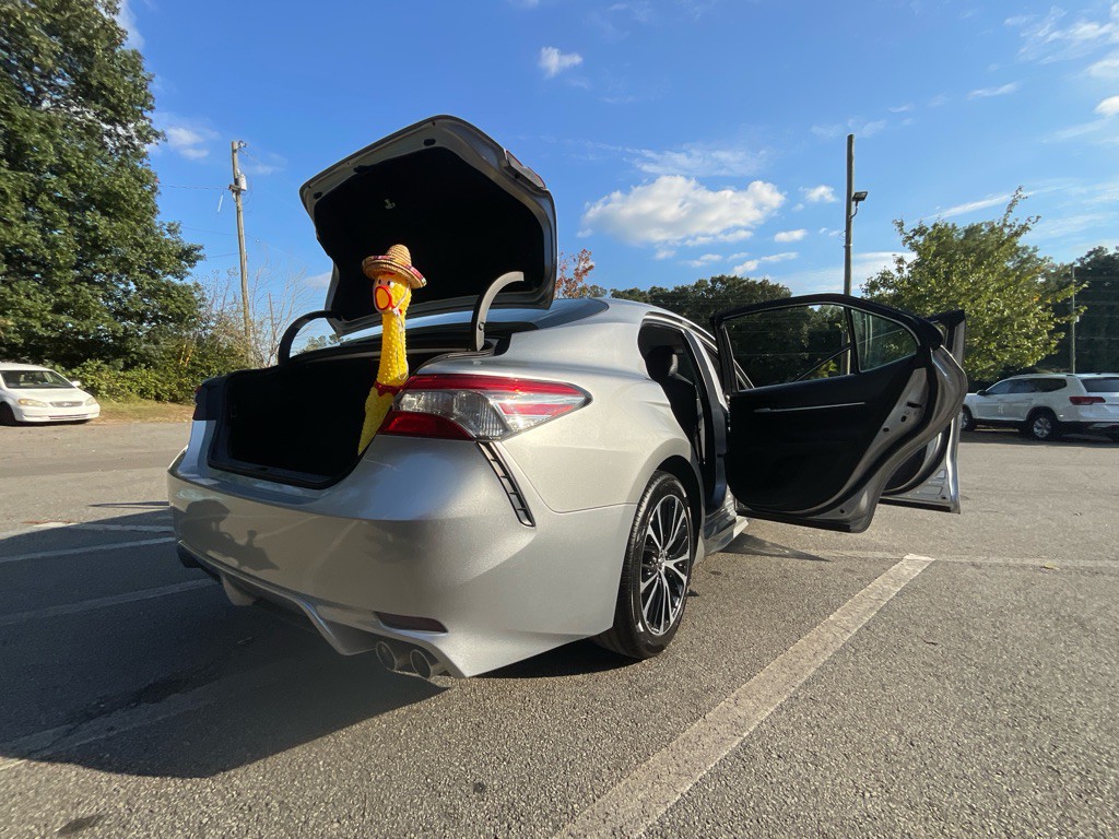 2018 Toyota Camry Image 33
