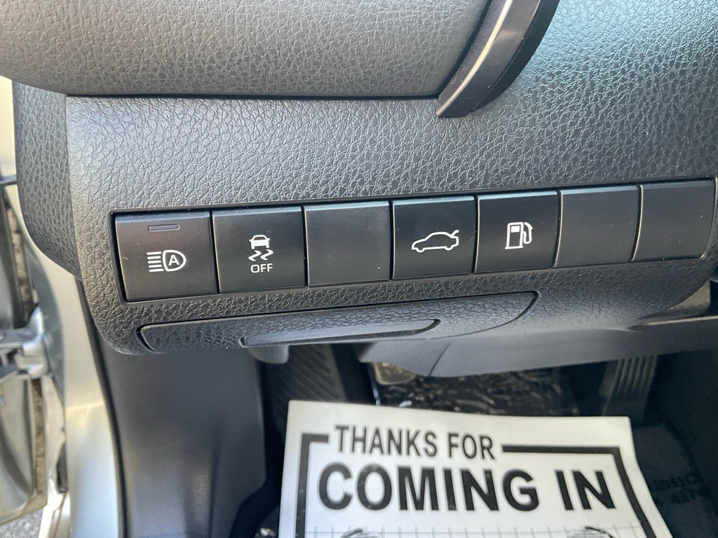 2018 Toyota Camry Image 38
