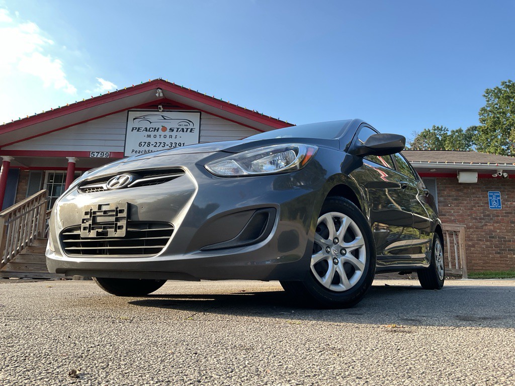 2013 Hyundai Accent Image 41