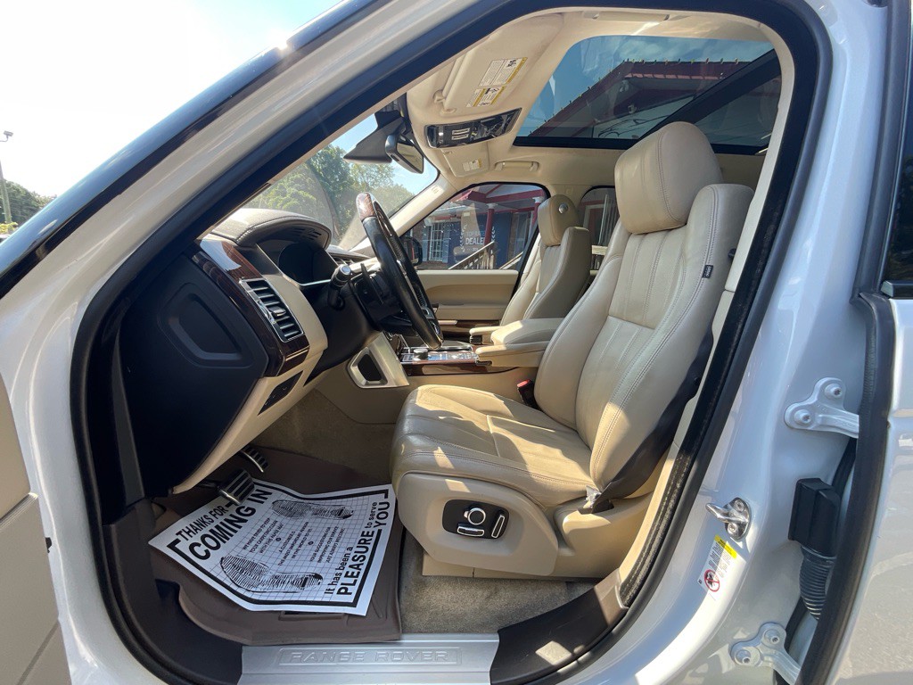 2016 Land Rover Range Rover Image 14