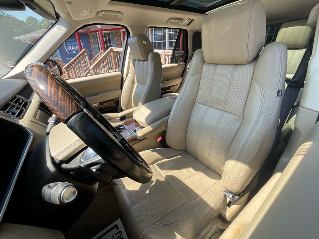2016 Land Rover Range Rover Image 16
