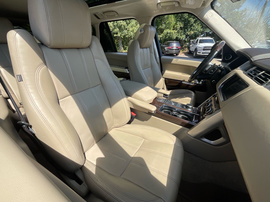 2016 Land Rover Range Rover Image 19