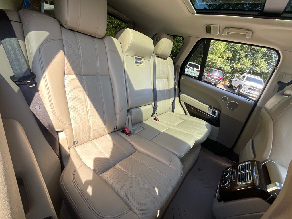 2016 Land Rover Range Rover Image 34