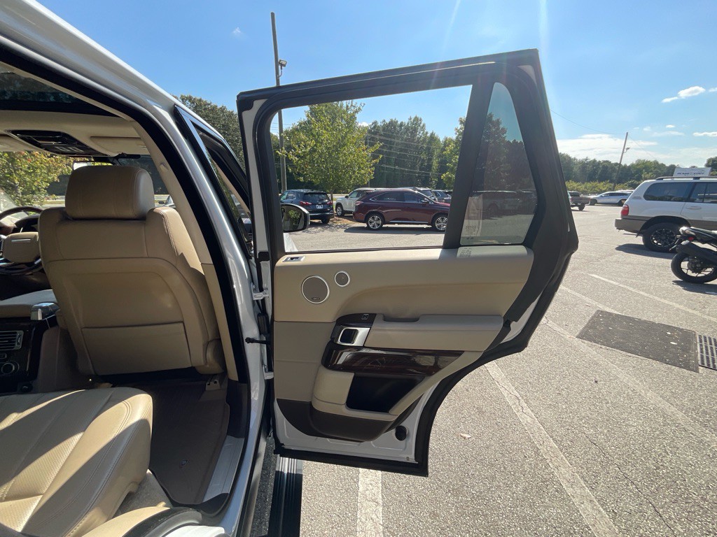 2016 Land Rover Range Rover Image 48