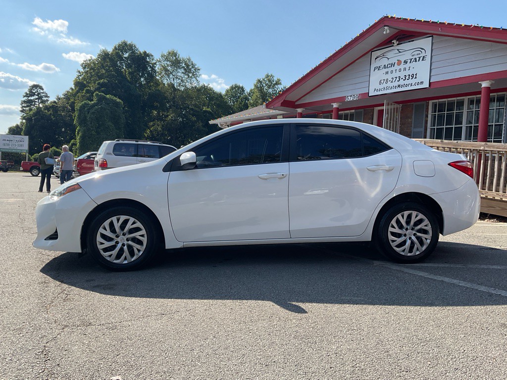 2018 Toyota Corolla Image 8