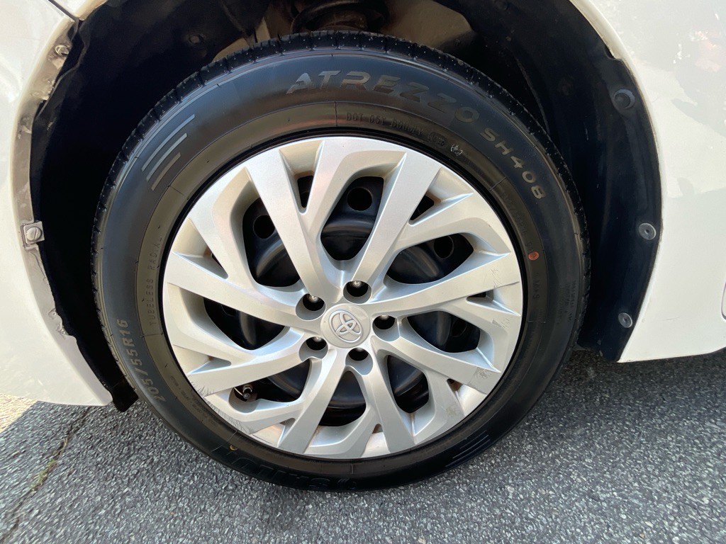 2018 Toyota Corolla Image 12