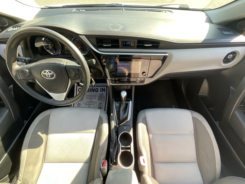 2018 Toyota Corolla Image 21