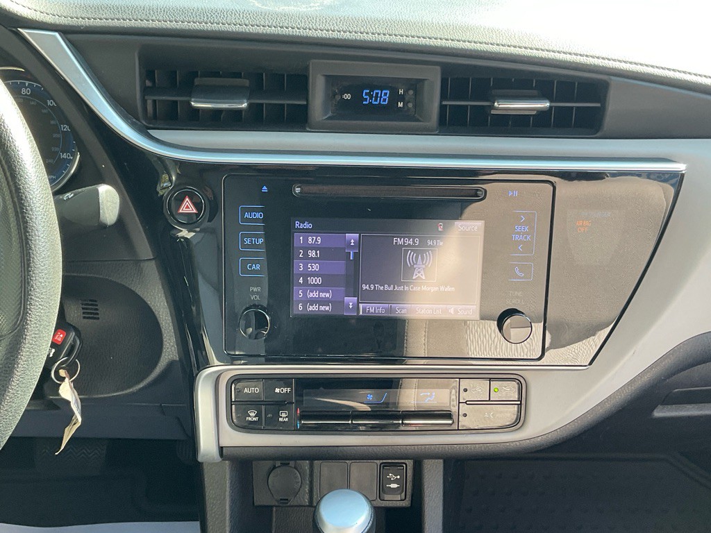2018 Toyota Corolla Image 22