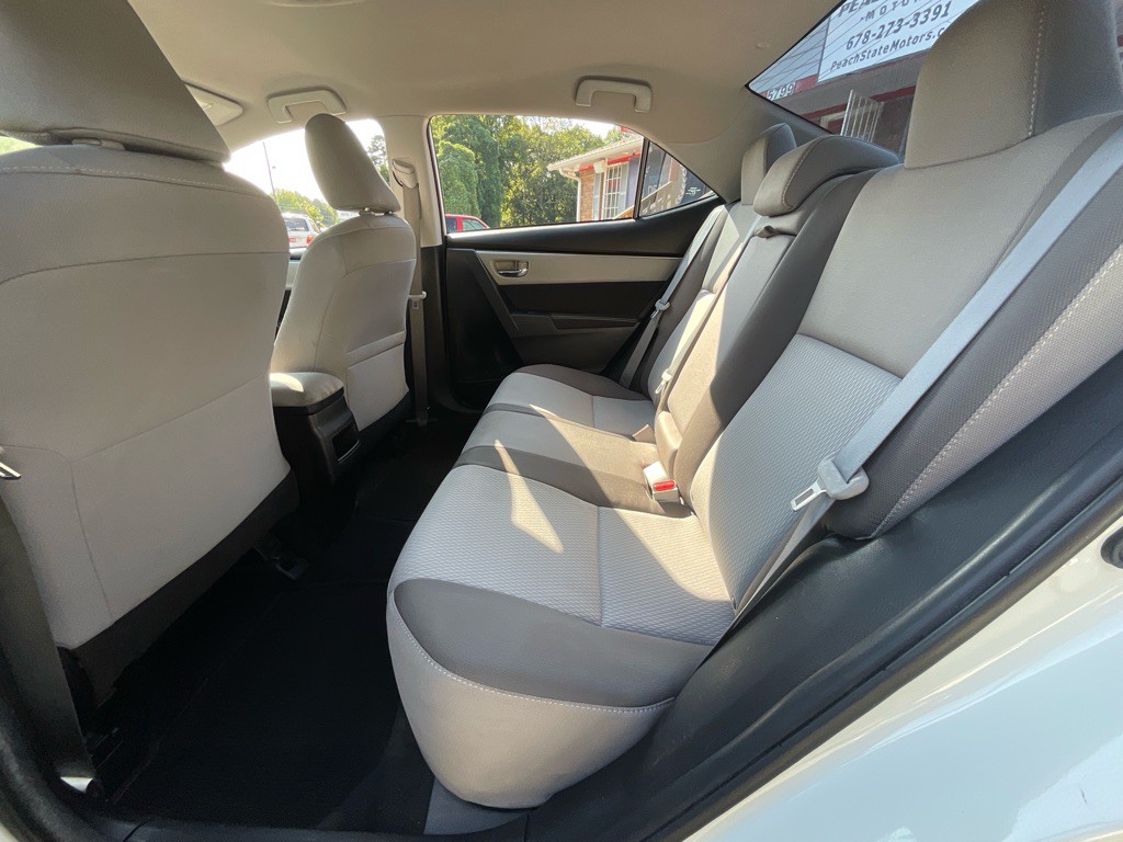 2018 Toyota Corolla Image 27