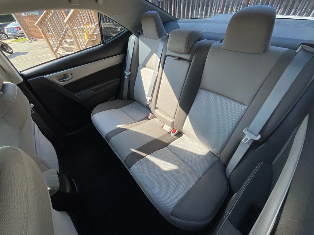 2018 Toyota Corolla Image 29
