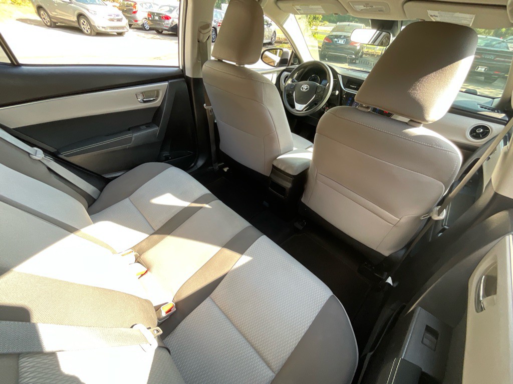 2018 Toyota Corolla Image 31