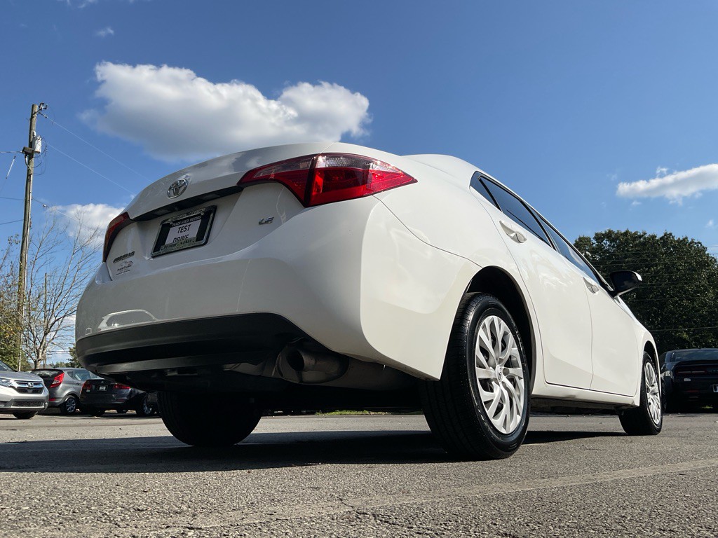 2018 Toyota Corolla Image 44