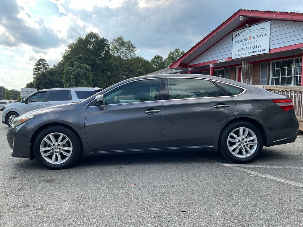 2013 Toyota Avalon Image 8