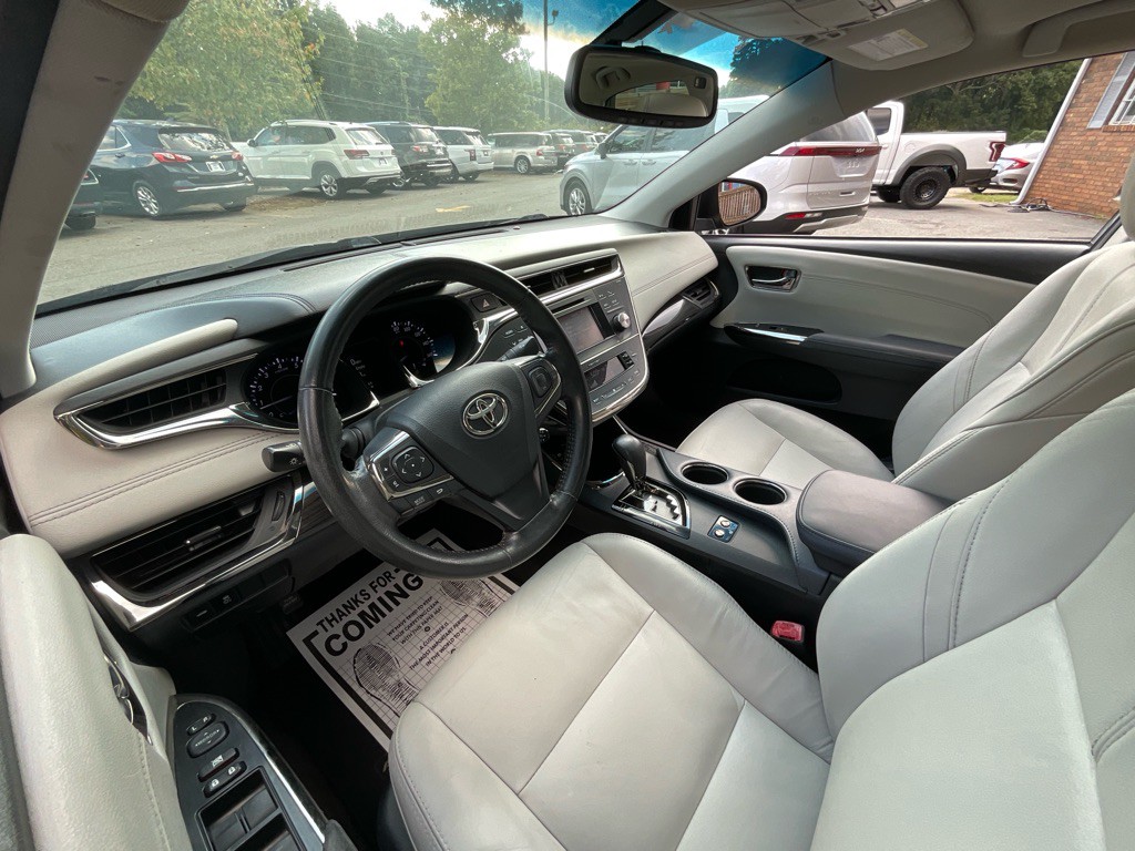 2013 Toyota Avalon Image 15