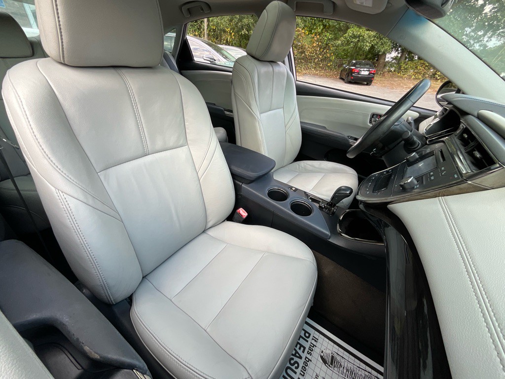 2013 Toyota Avalon Image 19