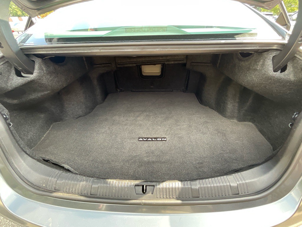 2013 Toyota Avalon Image 37