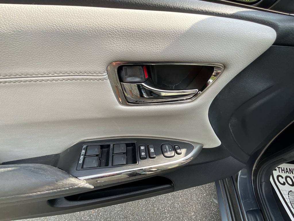 2013 Toyota Avalon Image 39