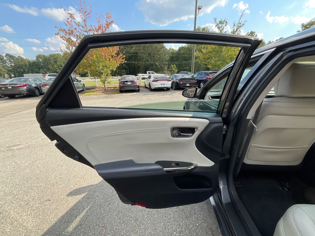 2013 Toyota Avalon Image 41