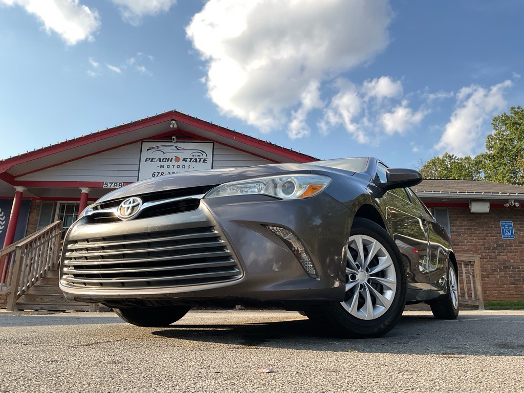 2017 Toyota Camry Image 42