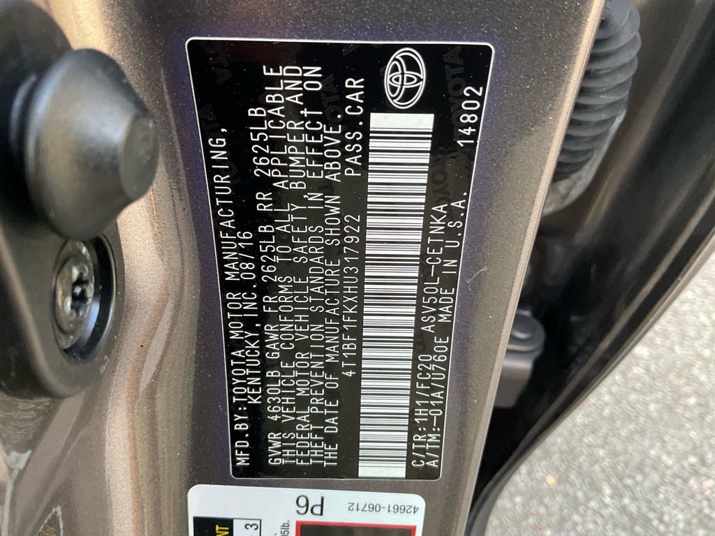 2017 Toyota Camry Image 44