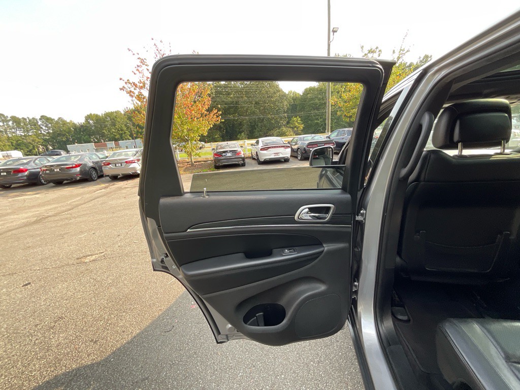 2019 Jeep Grand Cherokee Image 46