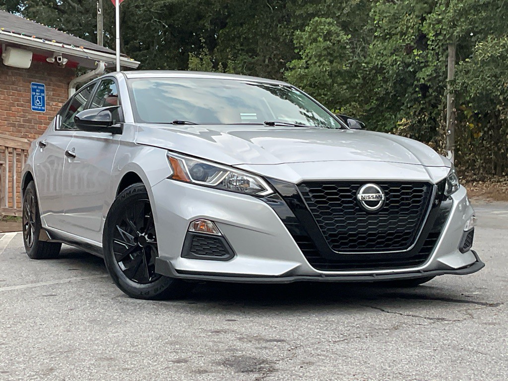 2020 Nissan Altima Image 3