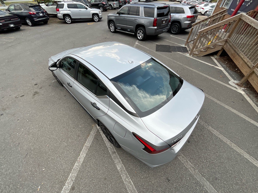2020 Nissan Altima Image 10