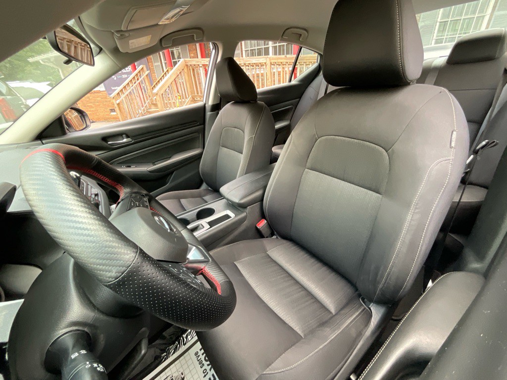 2020 Nissan Altima Image 15