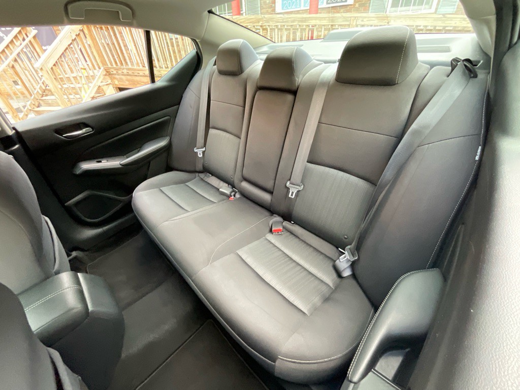 2020 Nissan Altima Image 28