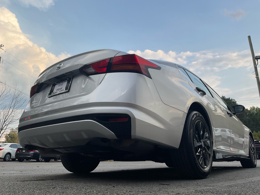 2020 Nissan Altima Image 43